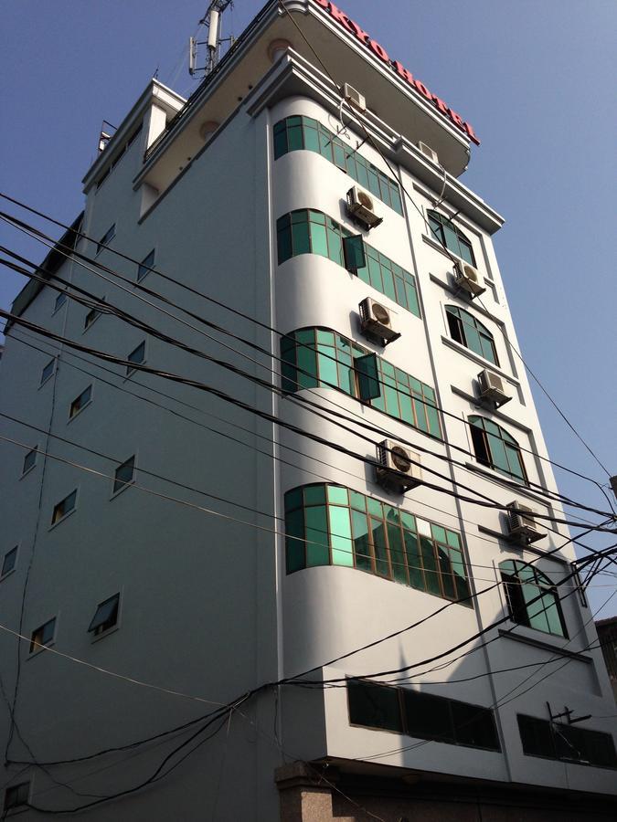 Hotel Tokyo 1 วินห์ ภายนอก รูปภาพ